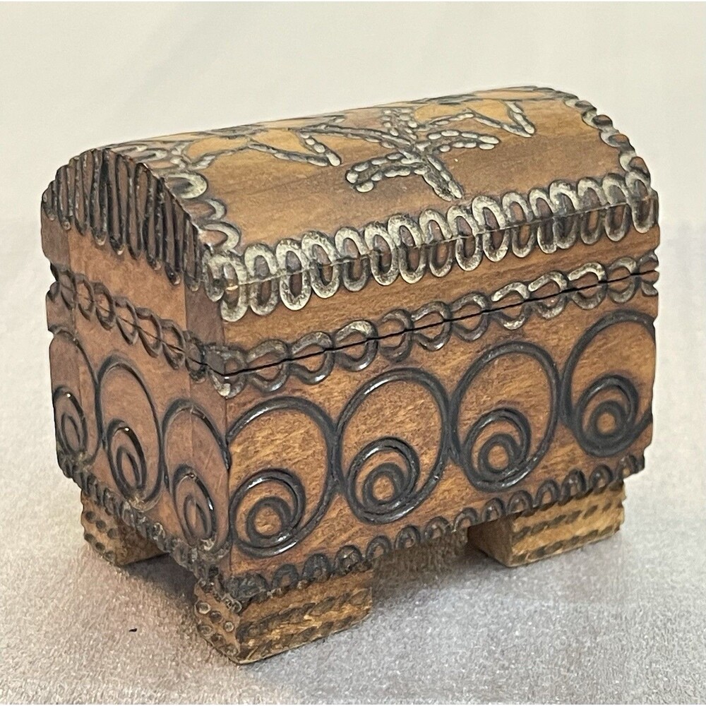 Vintage Floral Sunflower Daisy Miniature Trunk Trinket Box Hand Carved 2.5"